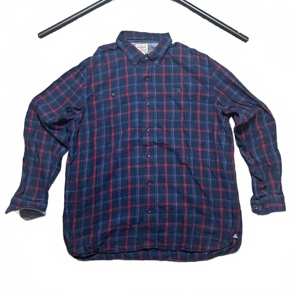 L.L.Bean Men's Navy‎ Blue and Red Plaid Button-Down Shirt Size XL